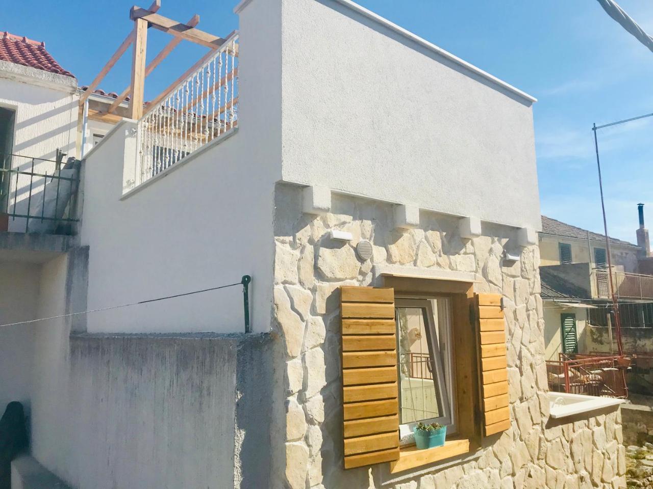 Apartman Bervida Murter Bagian luar foto