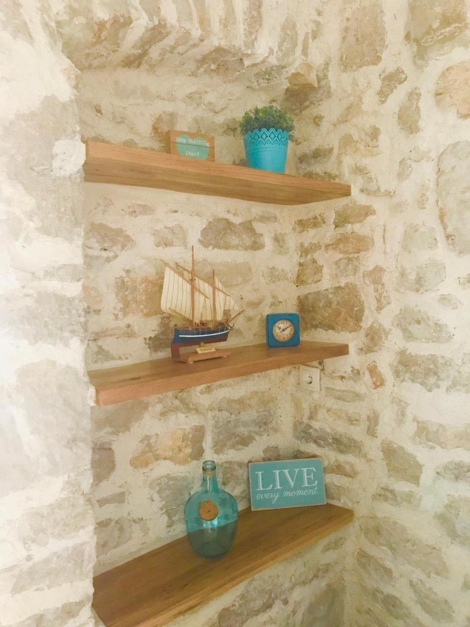 Apartman Bervida Murter Bagian luar foto