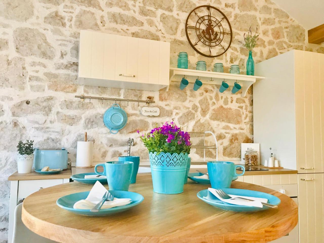Apartman Bervida Murter Bagian luar foto