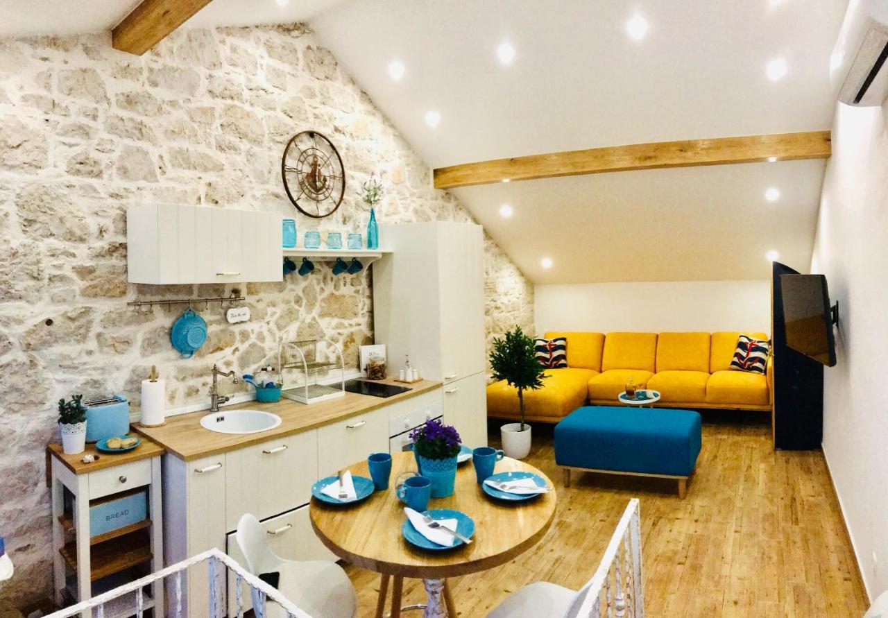 Apartman Bervida Murter Bagian luar foto