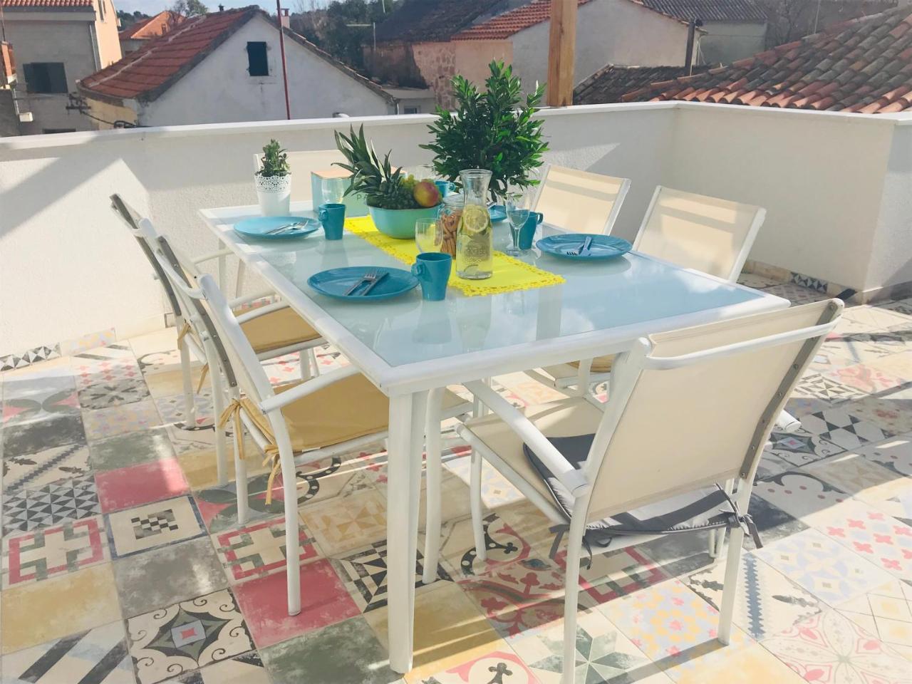 Apartman Bervida Murter Bagian luar foto