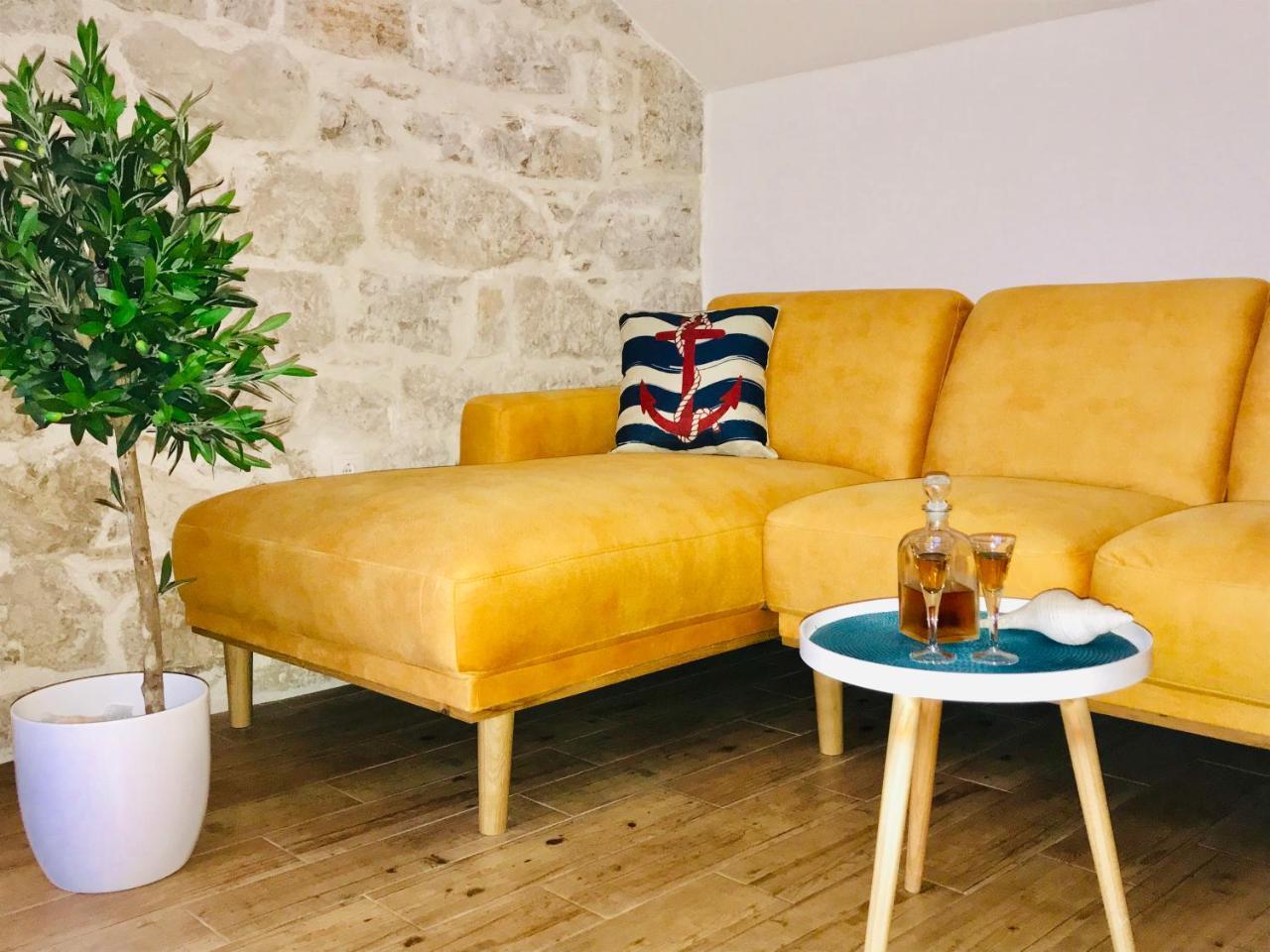 Apartman Bervida Murter Bagian luar foto
